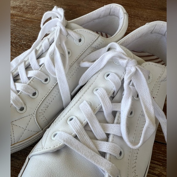 Taos Retro Star White Women’s Sneakers Low Top Size 10 - Picture 13 of 15